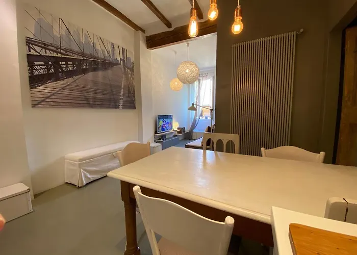 Borgo San Pietro * Bologne